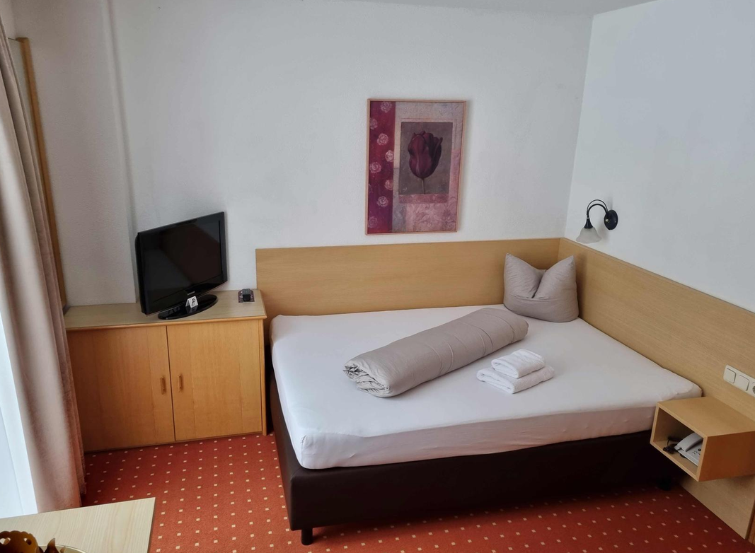 Einzelzimmer Pischa im Hotel Garni Corinna