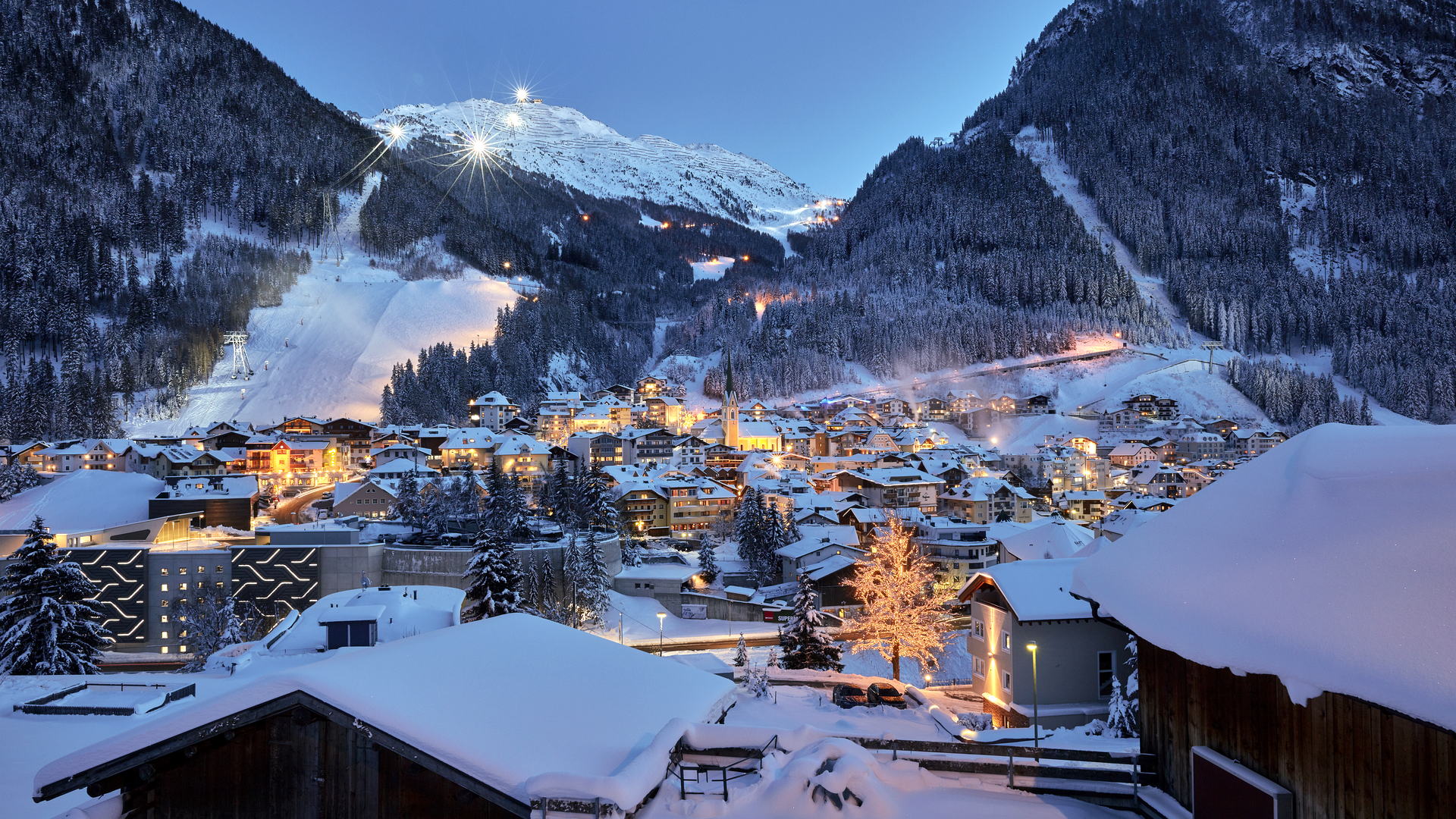 Winterliche Abendstimmung über Ischgl